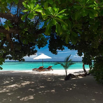 malediven-velassaru-strand-2