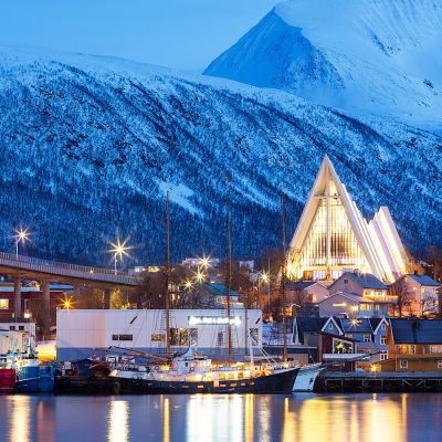 noorwegen-op-zoek-naar-het-noorderlicht-tromso-kathedraal1